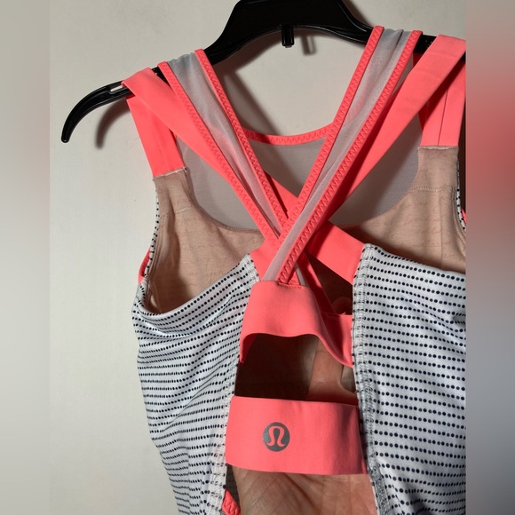 Lululemon Ready,Set,Sweat Tank Double Dot White Black/Very Light Flare Size 4 - Picture 9 of 15